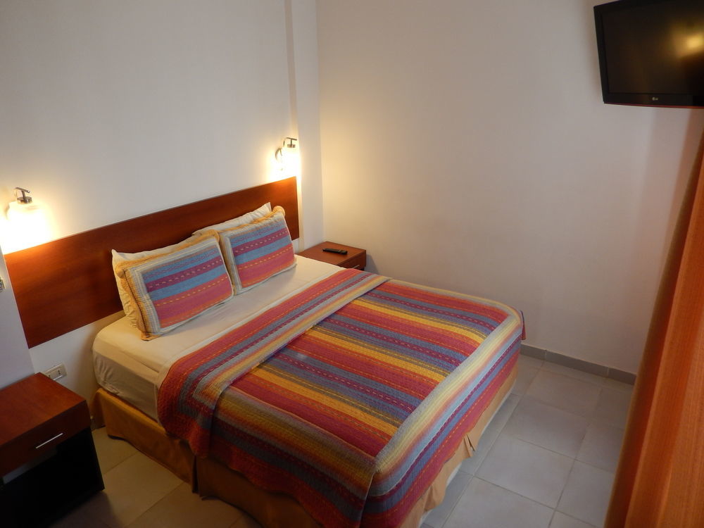 Premium Suites Business Aparthotel Equipetrol ซานตาครูซเดอลาเซียร์รา ภายนอก รูปภาพ