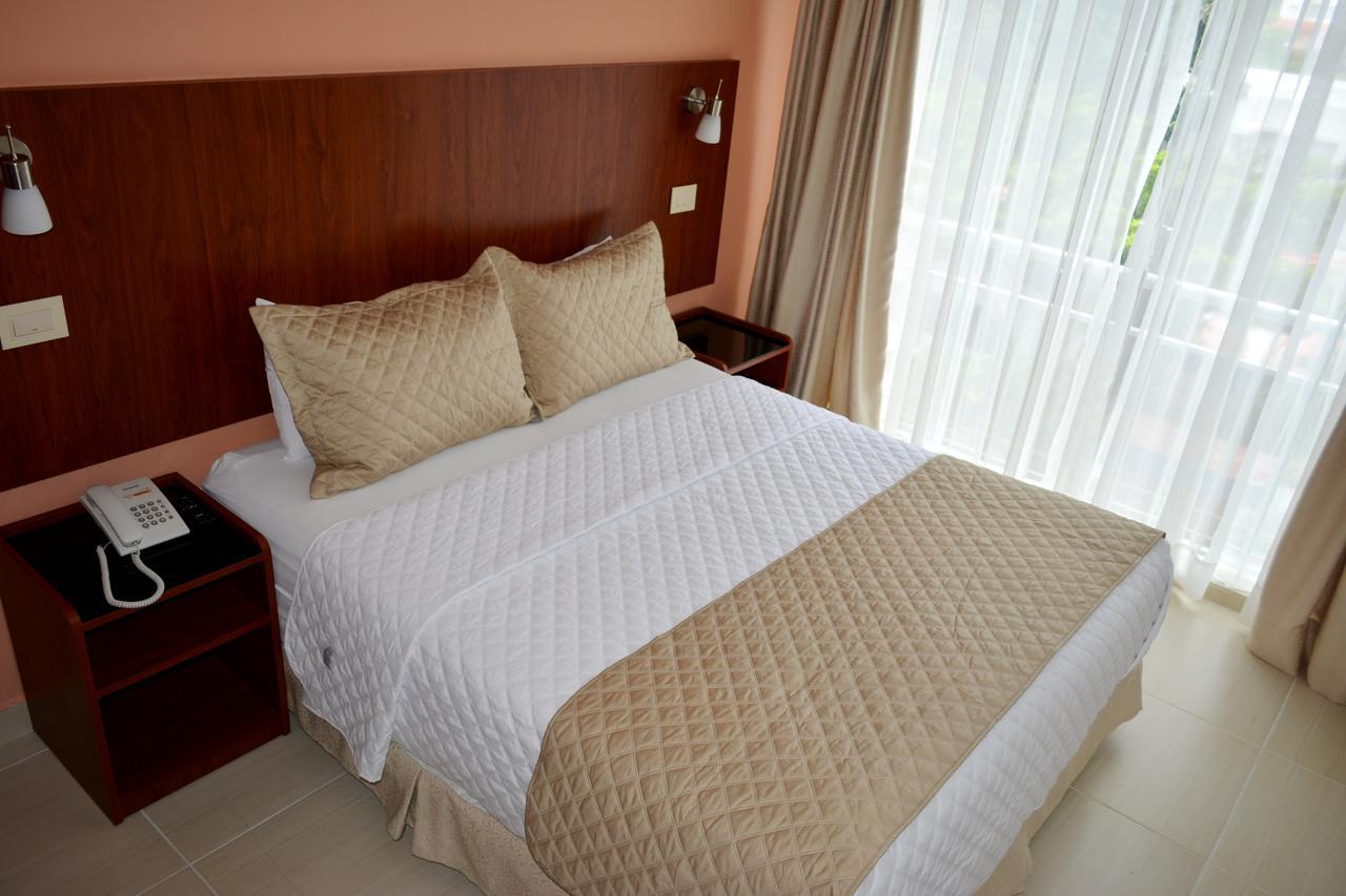 Premium Suites Business Aparthotel Equipetrol ซานตาครูซเดอลาเซียร์รา ภายนอก รูปภาพ