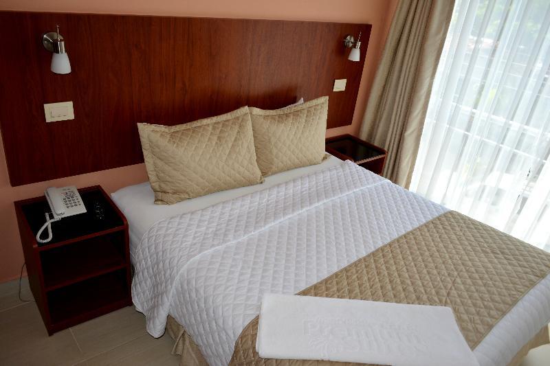 Premium Suites Business Aparthotel Equipetrol ซานตาครูซเดอลาเซียร์รา ภายนอก รูปภาพ